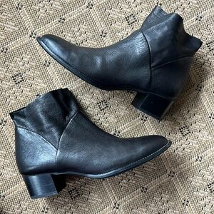 Paul Green Nelly bootie 7.5